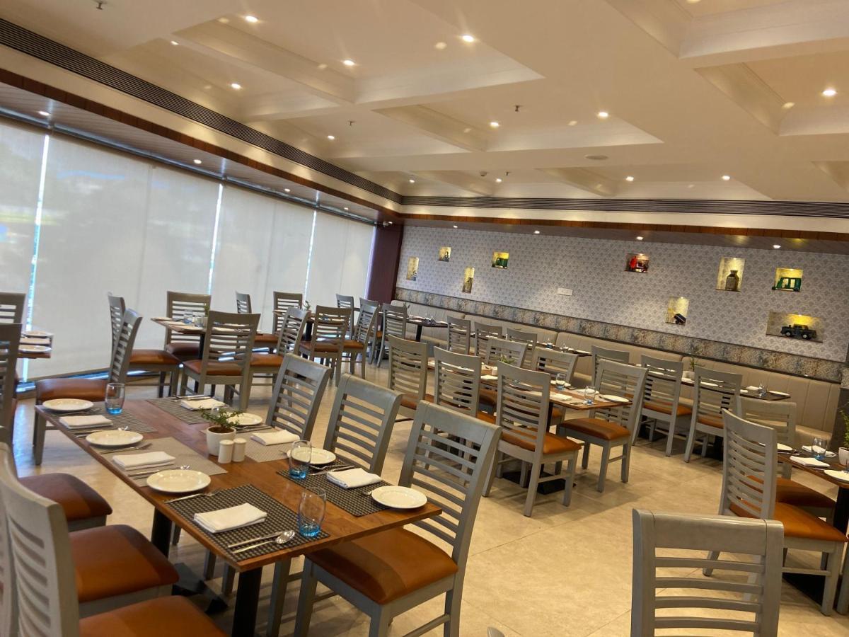 The Fern Residency Turbhe Hotel Navi Mumbai Buitenkant foto